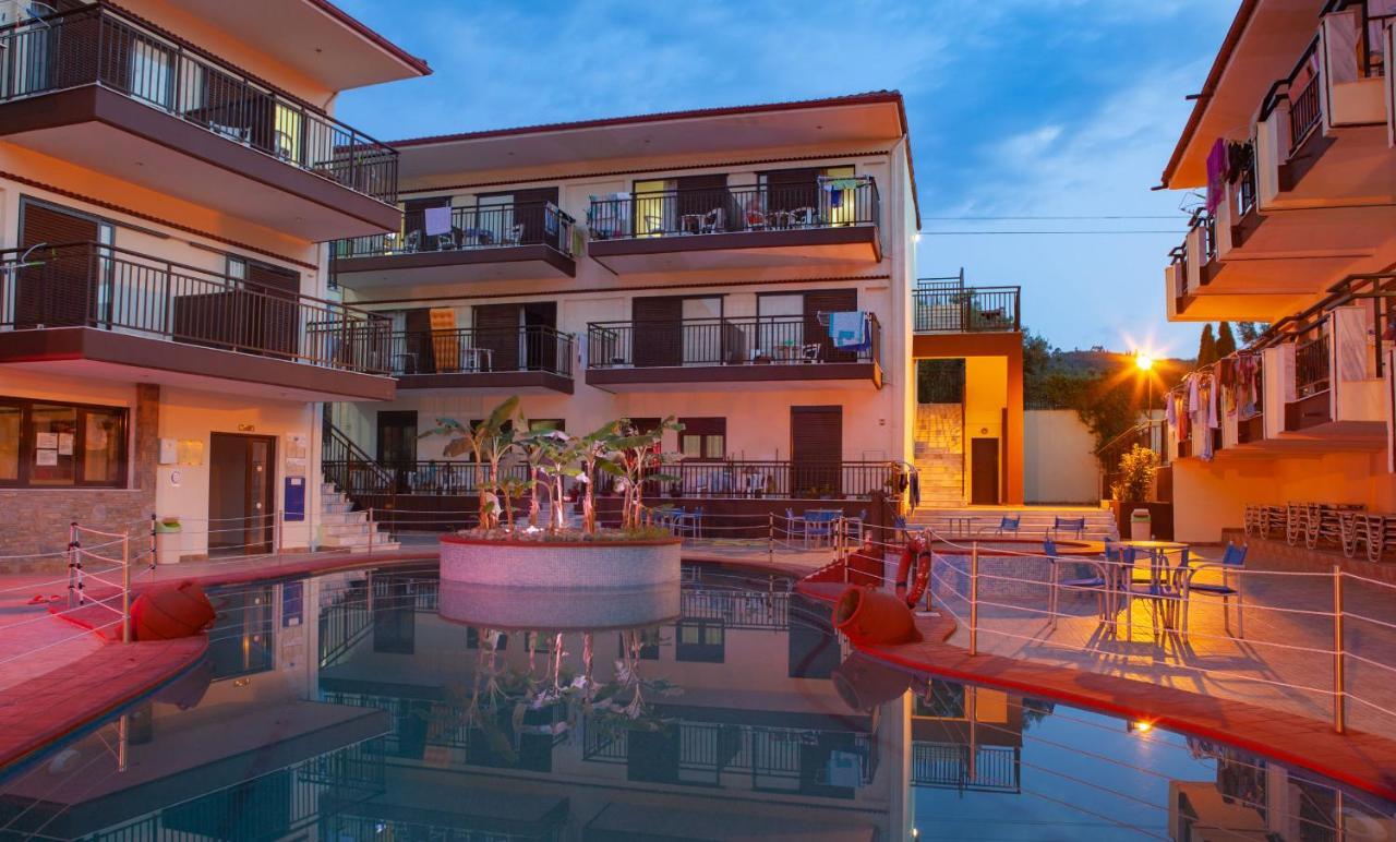 Villa Panorama Hotel Políhrono Kültér fotó